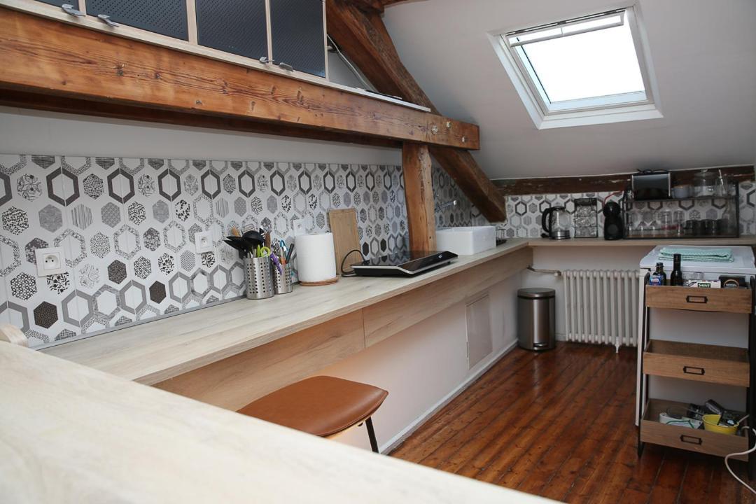 Croix Blanche - Le Logis Apartment Tournan-en-Brie ภายนอก รูปภาพ